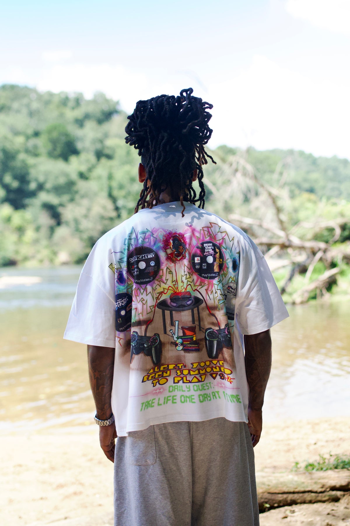 Visionary Station 2 (White)